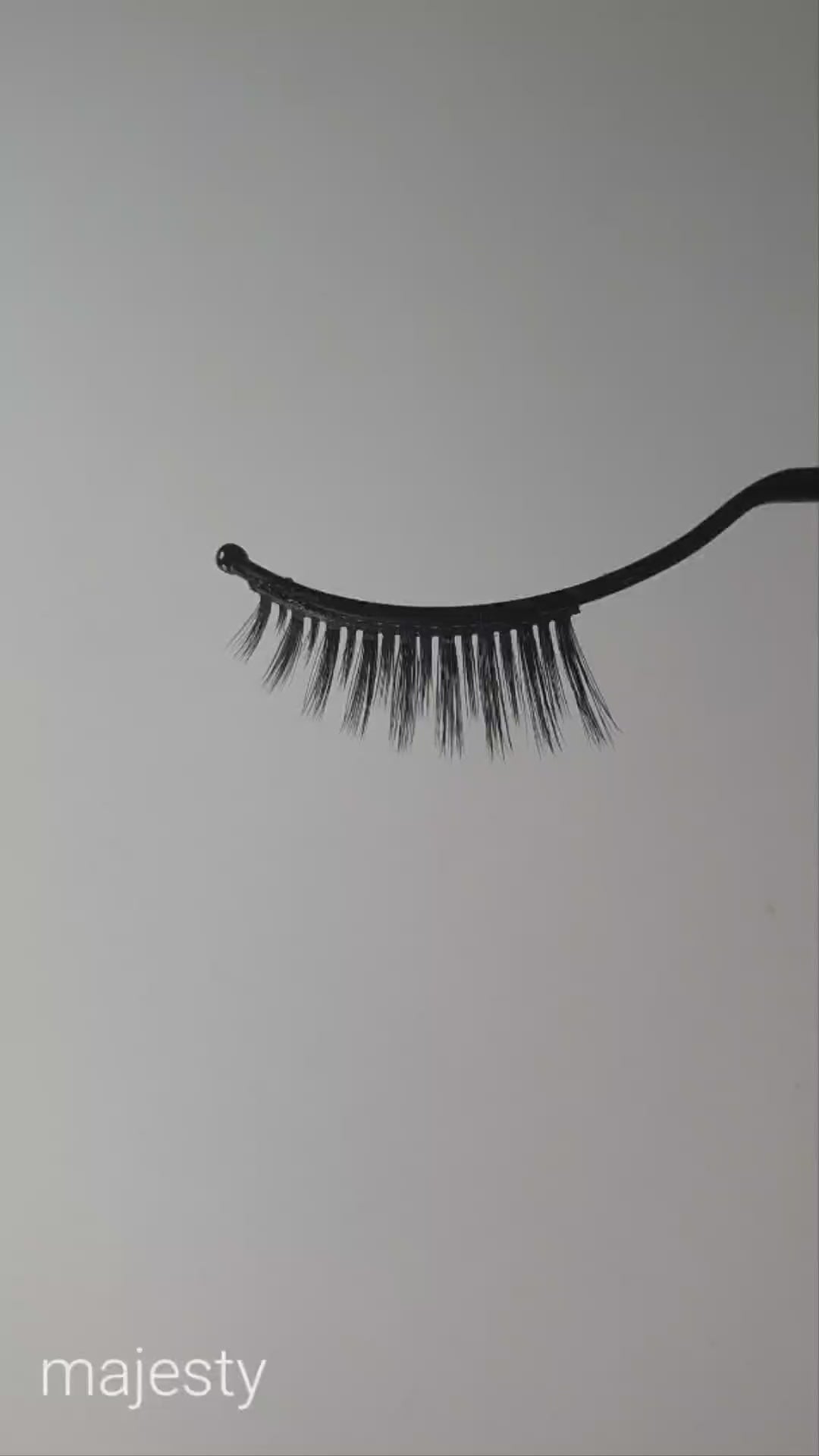 MAJESTY - seamless, luxury half lash