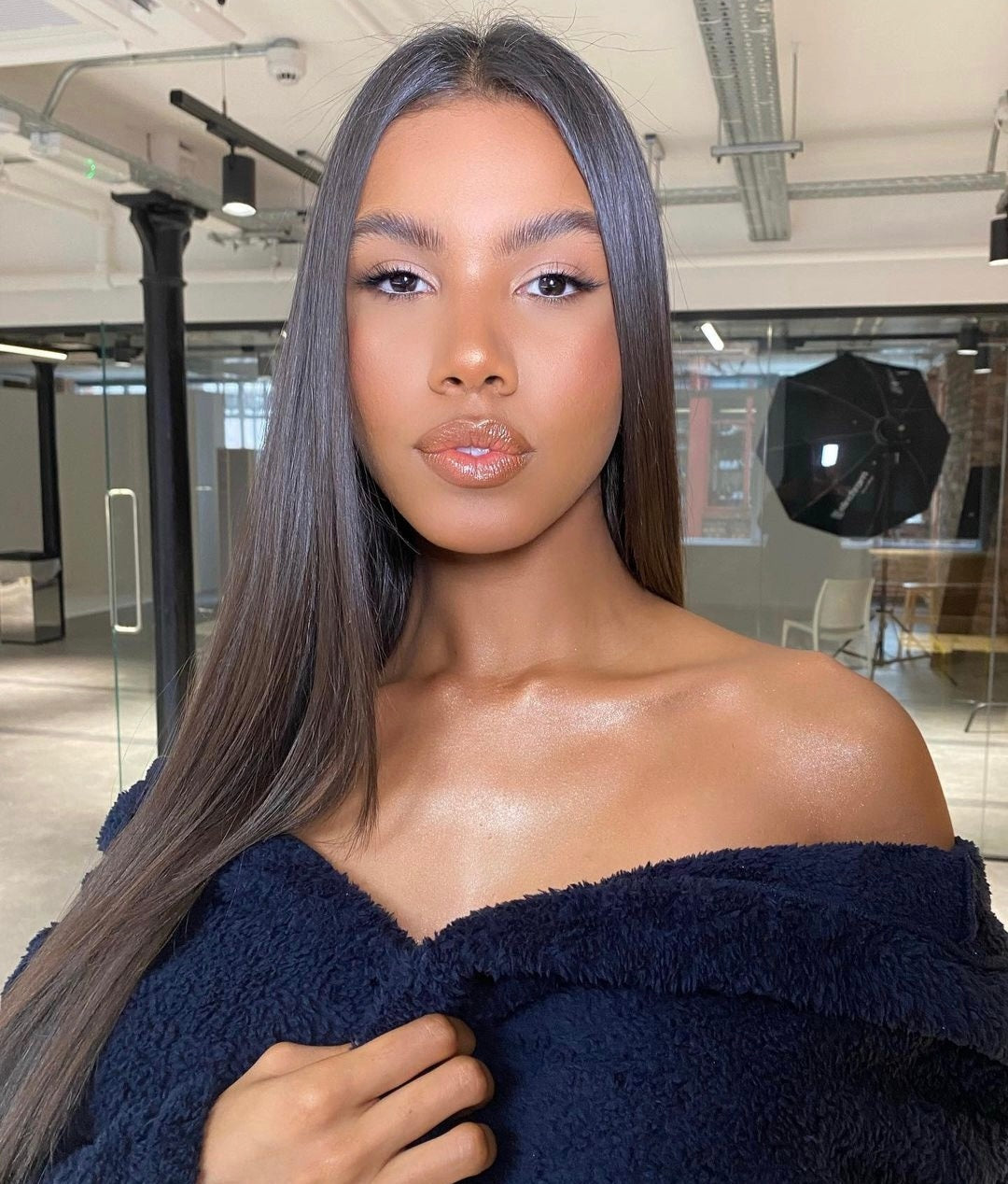 AU NATURELLE invisible band synthetic faux mink winged lashes Opuluxe Beauty®