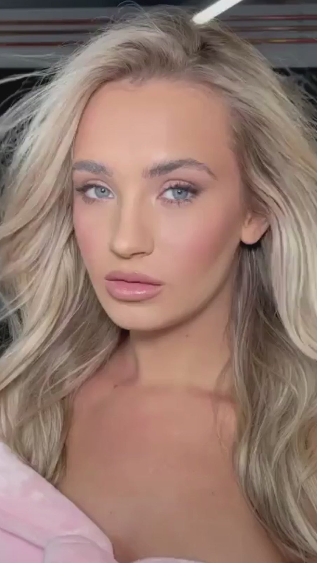 AU NATURELLE invisible band synthetic faux mink winged lashes Opuluxe Beauty®